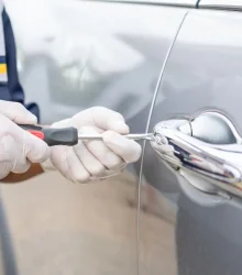 auto locksmith service